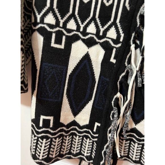 Vincente  NWT Sz XL  Aztec Fringes 3/4  Bell Sleeves Cardigan Sweater - Picture 7 of 13